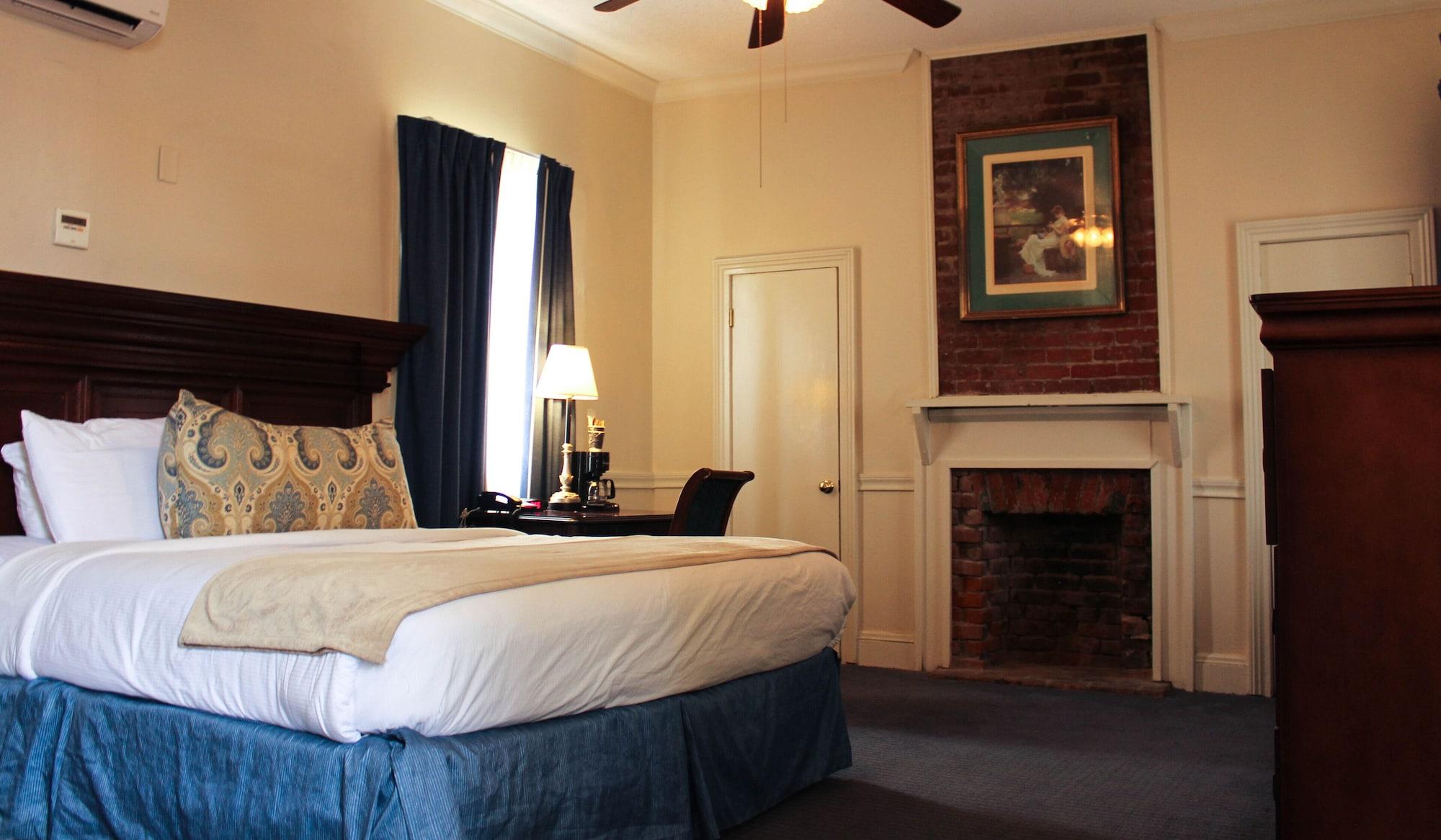 ניו אורלינס Hotel St. Pierre French Quarter מראה חיצוני תמונה