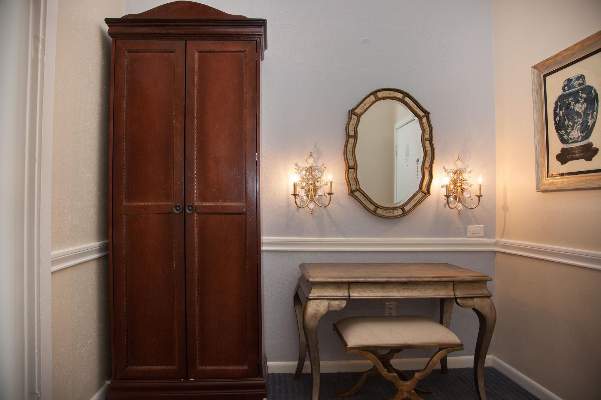 ניו אורלינס Hotel St. Pierre French Quarter מראה חיצוני תמונה