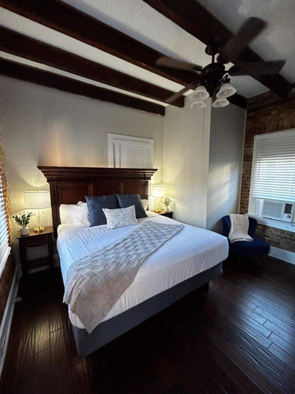 ניו אורלינס Hotel St. Pierre French Quarter מראה חיצוני תמונה